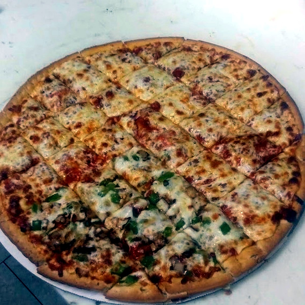 Thin Crust Pizza
